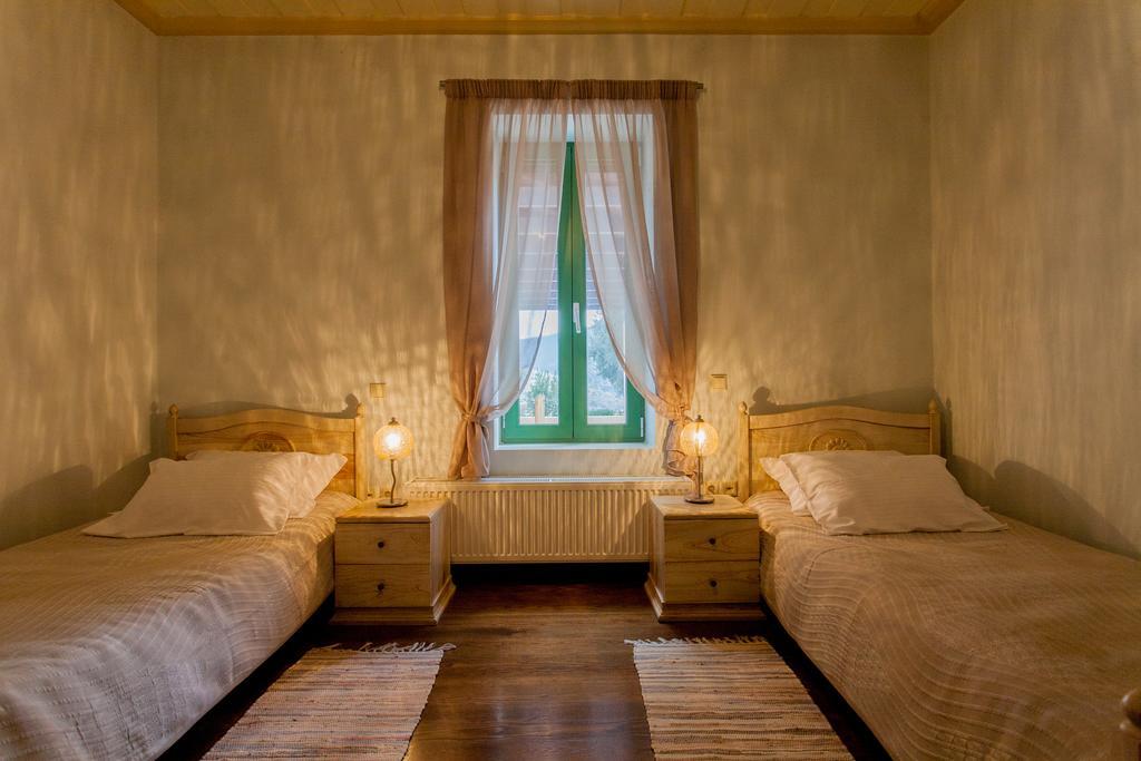 Augusta Country House Derés Exteriör bild